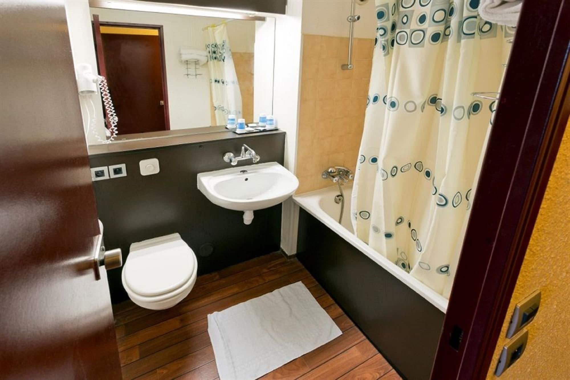 Ibis Styles Paris Hippodrome De Vincennes Ξενοδοχείο Joinville-le-Pont Εξωτερικό φωτογραφία